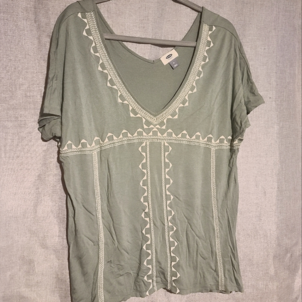 Old Navy Embroidered Top